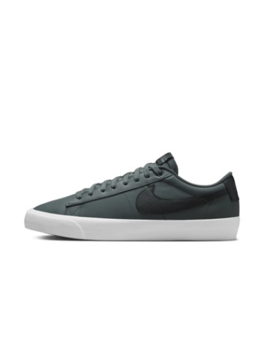 https://static.nike.com/a/images/t_default/e16b539d-3964-4c86-a3cc-e6b2a8e28e7e/BLAZER+LOW+PRO+GT.png