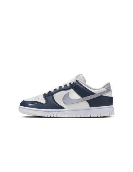 https://static.nike.com/a/images/t_default/c8794f54-5737-43b7-a37f-3937e41b7843/W+NIKE+DUNK+LOW.png