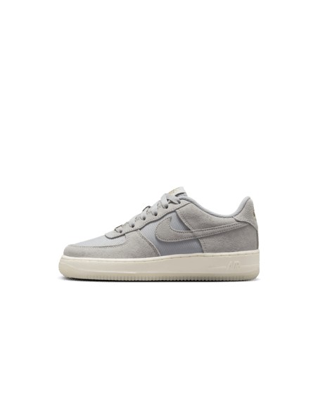 Nike Air Force 1 LV8