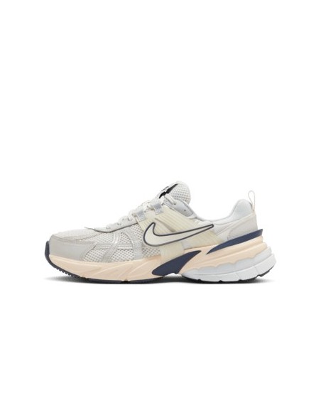 https://static.nike.com/a/images/t_default/8aa7d7ae-c028-4157-94bd-525e53469bf1/W+NIKE+V2K+RUN.png