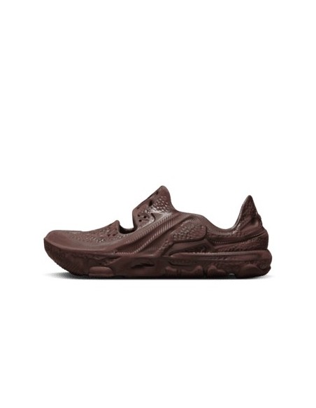 https://static.nike.com/a/images/t_default/9f2ea874-7150-4cb6-8a2a-80f4d1cb5d0f/NIKE+ISPA+UNIVERSAL.png