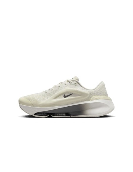 https://static.nike.com/a/images/t_default/e41ef054-1332-431c-b78f-77168aa18f14/W+NIKE+VERSAIR.png