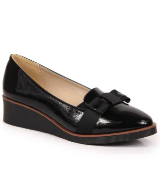 Vinceza patent leather shoes W JAN71 black